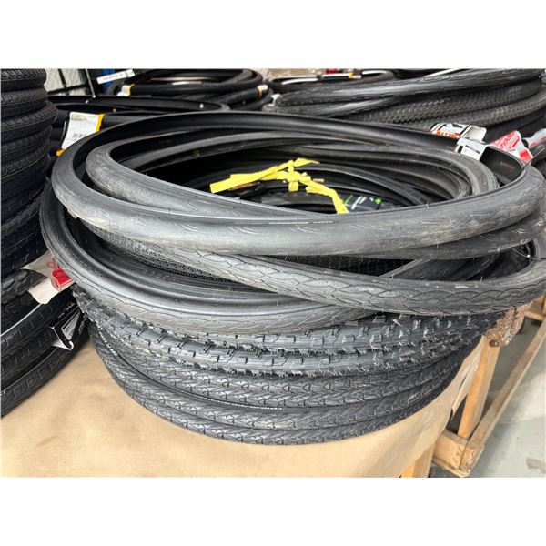 LOT DE 24 PNEUS ASSORTIS