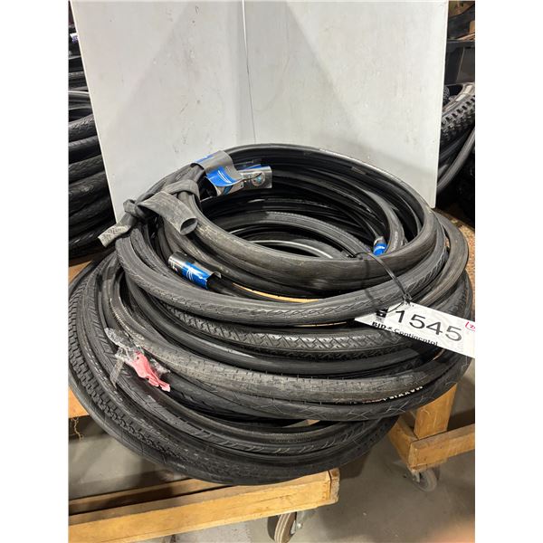 LOT DE 24 PNEUS ASSORTIS