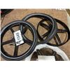 Image 2 : LOT DE 3 JANTES GOCYCLE NOIRES LUSTRÉES À 5 BRANCHES AVEC 2 PNEUS