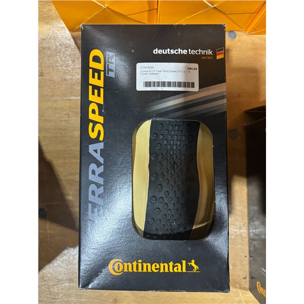 LOT DE 7 PNEUS CONTINENTAL TERRA SPEED TR (FORMATS ASSORTIS)
