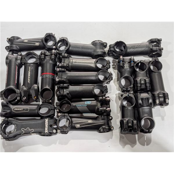 LOT DE 20 POTENCES EN CARBONE ASSORTIES