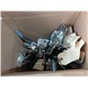 Image 2 : LOT DE 40 BÉQUILLES À MONTAGE SUR ESSIEU ARRIÈRE 24 PO