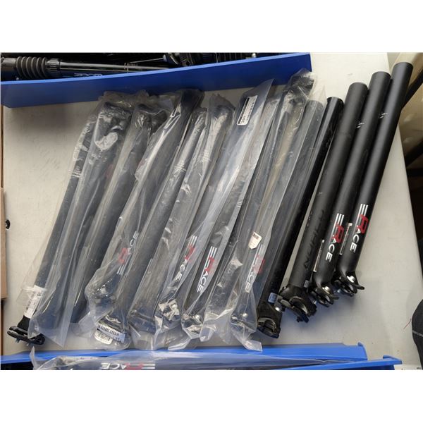LOT DE 14 TIGES DE SELLE DE COURSE