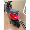 Image 3 : KIMCO IONEX I-ONE ELECTRIC SCOOTER AVEC CHARGEUR (NON LÉGAL DANS LA RUE AU QUÉBEC) ODO 22km