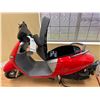 Image 4 : KIMCO IONEX I-ONE ELECTRIC SCOOTER AVEC CHARGEUR (NON LÉGAL DANS LA RUE AU QUÉBEC) ODO 22km