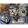 Image 1 : LOT DE PIÈCES DE VÉLO ASSORTIES (BAC NON INCLUS)
