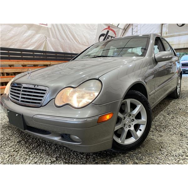 0P- PARKSVILLE - 2003 MERCEDES-BENZ C-CLASS GREY 144205 KMS - D414904