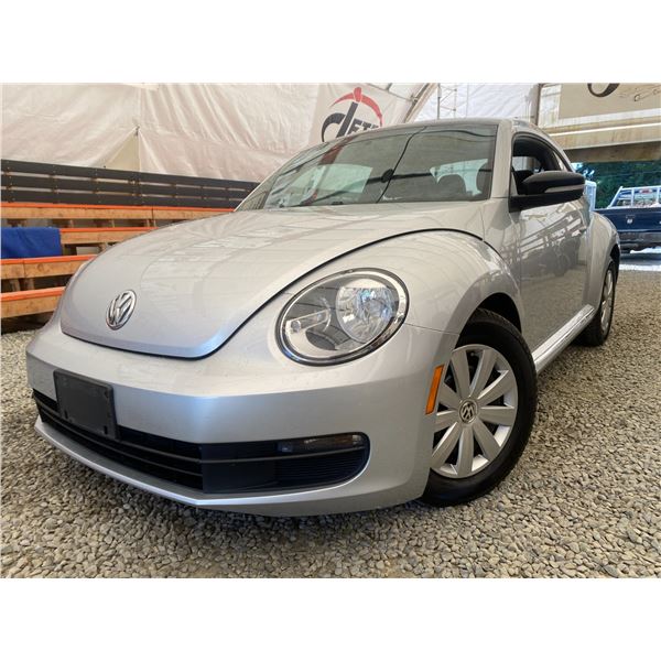 PARKSVILLE - 2012 VOLKSWAGEN BEETLE GREY 181554 KMS - B602032