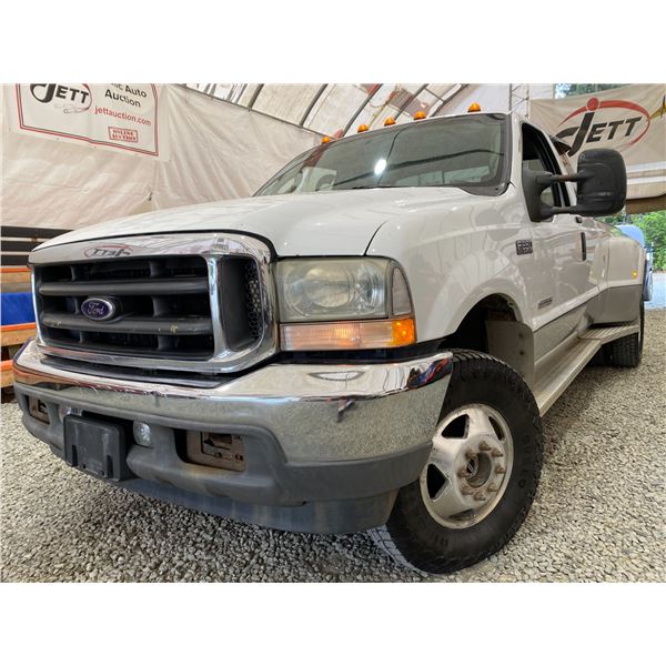 PARKSVILLE - 2004 FORD F-350 WHITE 404621 KMS - BA40763