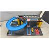 Image 5 : Matchbox Fold-Out Garage Playset with McDonald's Ronald Rocket Racer, Die Cast and More