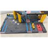 Image 9 : Matchbox Fold-Out Garage Playset with McDonald's Ronald Rocket Racer, Die Cast and More