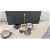 Image 5 : Chrome-Plated Creamer and Sugar Bowl Set with Red Bakelite Handles, Teapot, and More