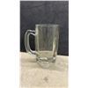 Image 4 : Vintage A&W Root Beer Glass Mugs in Assorted Sizes, Set of Seven