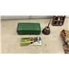 Image 3 : Singer Buttonholer Sewing Machine Attachment with Manual & Case, and More