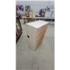 Image 5 : White Painted Four-Drawer Chest with Rounded Corners 41 x 25 x 15"