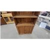 Image 5 : Rustic Pine Bookcase with Arched Crown and Lower Cabinet Doors 74 x 33 x 12"