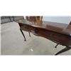 Image 5 : Queen Anne Style Cherry Two-Drawer Console Table with Cabriole Legs 30 x 47 x 16"