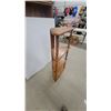 Image 4 : Four-Tier Wooden Corner Shelf with Turned Spindle Supports 44 x 19 x 10"