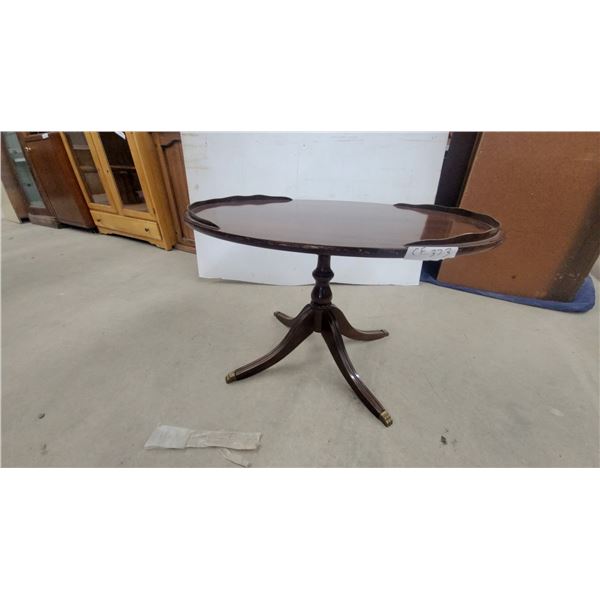 Oval Mahogany Pedestal Table with Tripod Base and Brass Ferrules18"31 x 20"