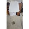 Image 3 : Vintage Brass Floor Lamp with Green Onyx Base and Fleur-De-Lis Finial