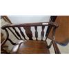 Image 3 : Antique Mahogany Settee with Fiddle-Splat Back and Curved Arms 44" Wide