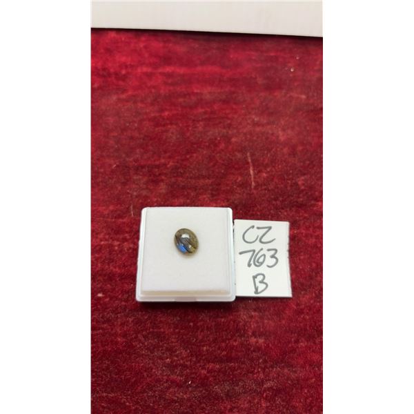 Natural Labradorite Oval Cabochon, 4.9 Carat, Untreated, 9.9 x 12.0 Millimeters