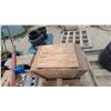 Image 4 : Craftsman Radial Arm Saw with Plywood Work Stand