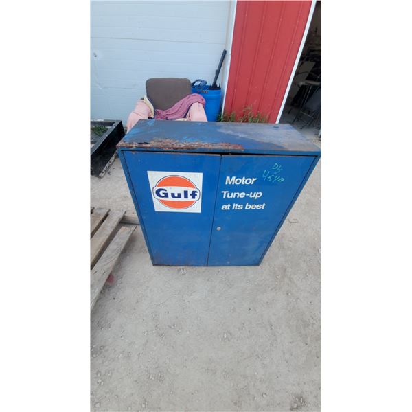 Gulf Motor Tune-Up Service Cabinet, 1950s-1960s 35 x 31 x 13.6"
