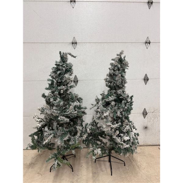Flocked Green Artificial Christmas Tree, Disassembled Sections
