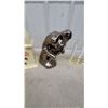 Image 5 : Shabby Chic Mantel Clock with Rose Motif, Bear Figurine, Candleholders, and More