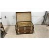 Image 5 : Antique Flat-Top Steamer Trunk with Wooden Slats and Ornate Metal Hardware, 22 x 34 x 21"