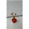 Image 7 : 6 Vintage Wooden Finger Push Puppets