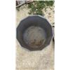 Image 4 : 11 Plastic Planters 24 x 15