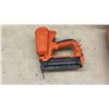 Image 4 : Paslode Impulse TrimMaster IM200 F18 18-Gauge Cordless Finish Nailer Kit with Case