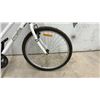 Image 2 : Everyday Traveler Step-Through Comfort Bicycle with Shimano SIS Indexed Shifting Drivetrain, 25"