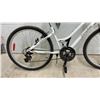 Image 3 : Everyday Traveler Step-Through Comfort Bicycle with Shimano SIS Indexed Shifting Drivetrain, 25"