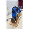 Image 5 : Mastercraft 55-2503-6 Mini Wood Lathe with Variable Speed on Custom Wooden Base