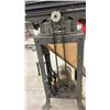 Image 3 : Rockwell Beaver 6" Jointer on Steel Stand with Belt-Driven Motor