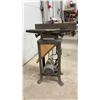 Image 4 : Rockwell Beaver 6" Jointer on Steel Stand with Belt-Driven Motor