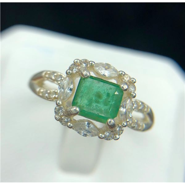2.8 Ct Certified Silver Emerald Gemstone Ring ($2,923 Appraisal)