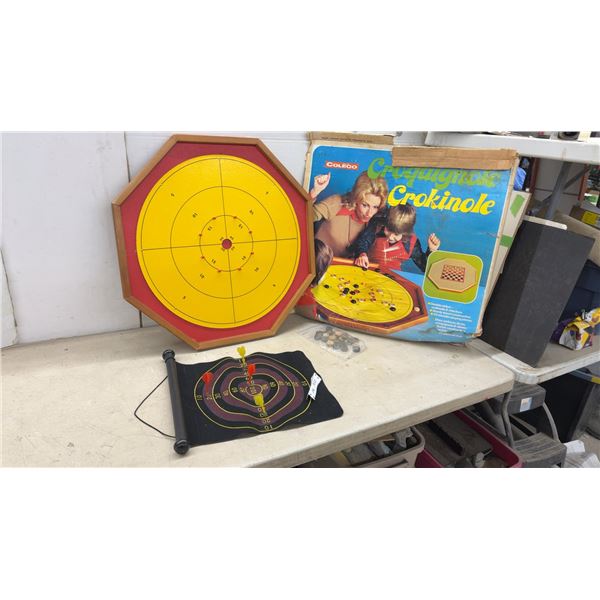 Coleco Croquignole Crokinole Double-Sided Game Board and Magnetic Dart Board