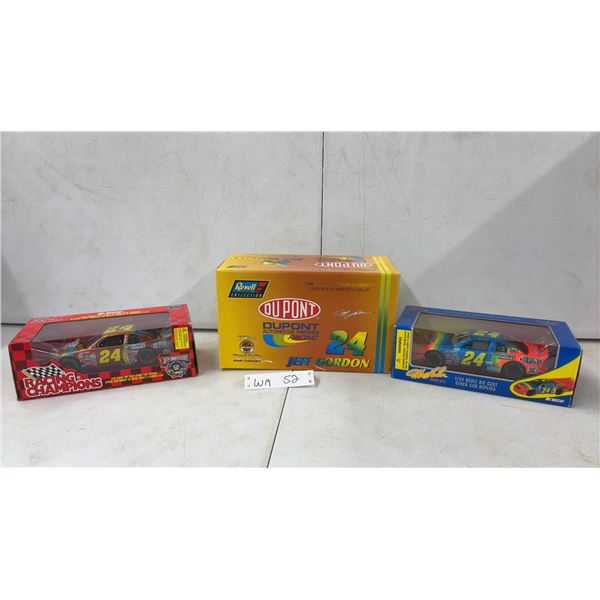 Jeff Gordon #24 DuPont 1:24 Scale Die Cast NASCAR Stock Car Replicas, Three Pieces