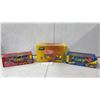 Image 1 : Jeff Gordon #24 DuPont 1:24 Scale Die Cast NASCAR Stock Car Replicas, Three Pieces