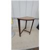 Image 4 : Wooden Demilune Console Table with Fluted Front Leg 23 x 12 x 20" Half Moon Shape