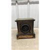 Image 6 : Seth Thomas Clock Co. Late 19th Century Black Mantel Clock with Brass Dial