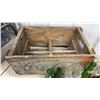 Image 5 : Vintage Coca-Cola Wooden Crate with Assorted Soda Bottles, 7UP, Fanta, Pepsi, and More