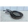 Image 6 : Collection of Four Vintage Cast Iron Skillets in Various Sizes