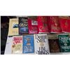Image 4 : 25 Danielle Steel Novels, 15 Hard Cover, 10 Soft Cover.