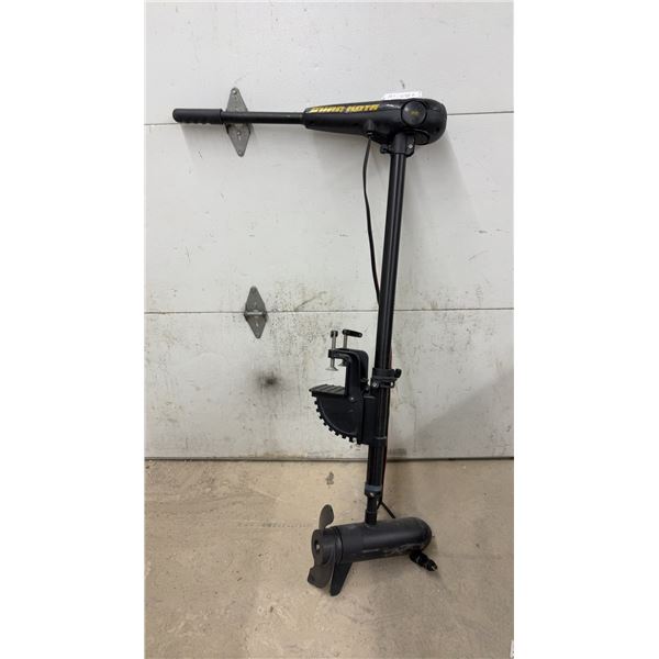 Minn Kota Endura C2 Series Electric Trolling Motor with Transom Mount and Tiller Handle