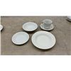 Image 7 : Mikasa Garden Harvest Dinnerware Set with Cups, Saucers, and Bowls